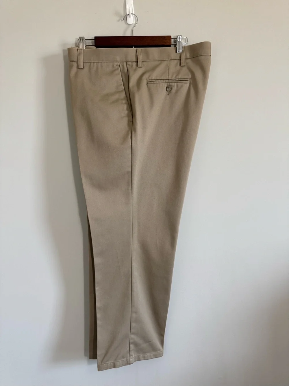 Docker’s Flat Front Classic Fit Men’s  Khaki Dress Pants - Size 40x29